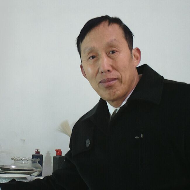 庞荣连